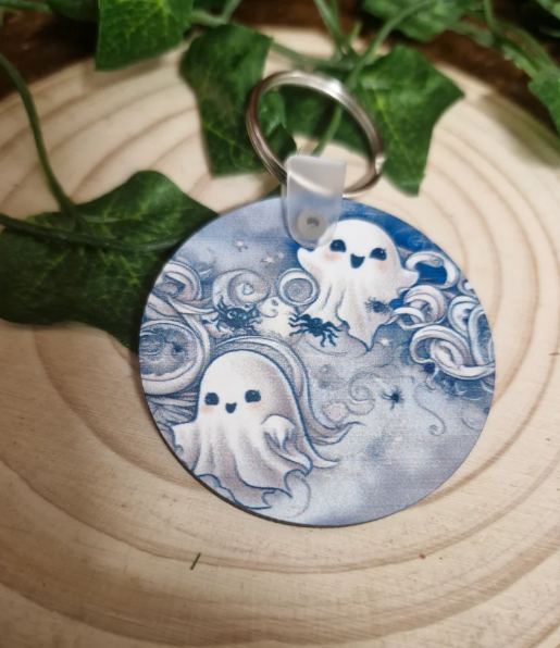 Cute Wooden Ghost Keyring Style 4